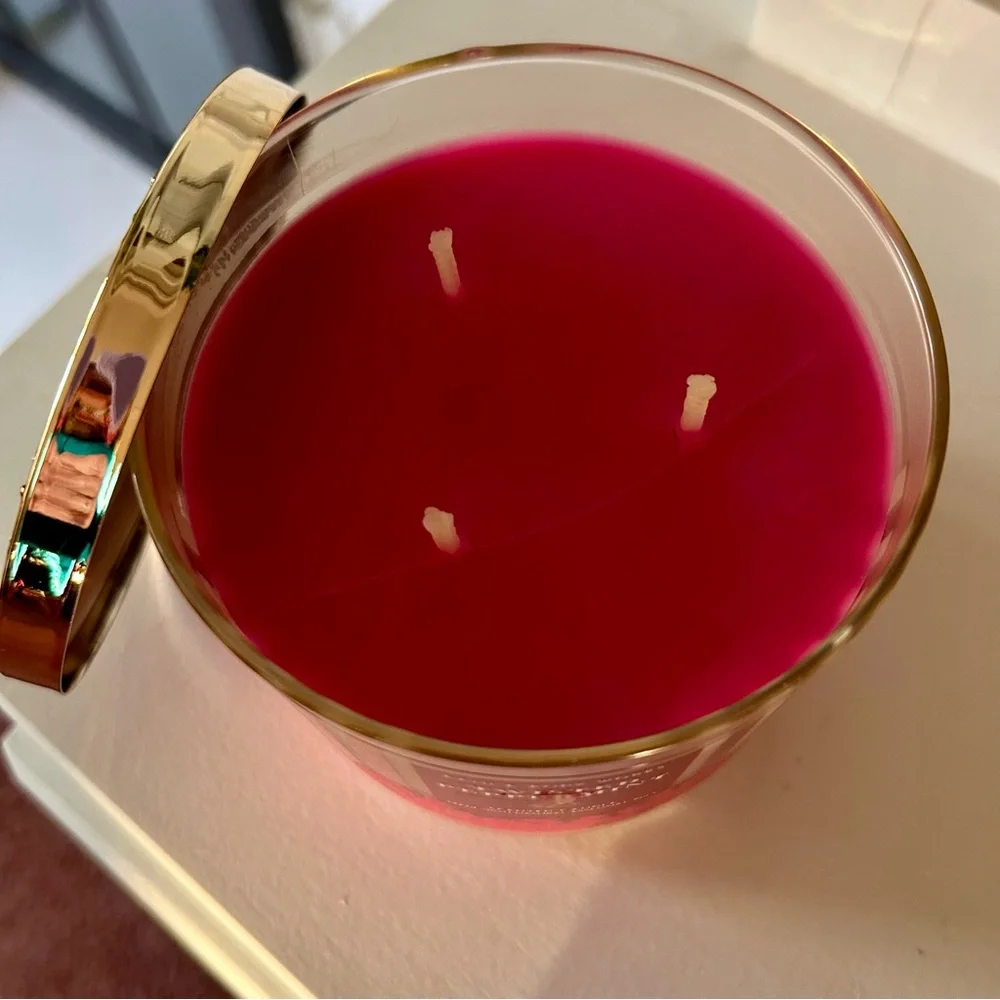 Bath & Body Works, large 3-wick candle, “Twisted Peppermint “ scent, NEW - Picture 2 of 7